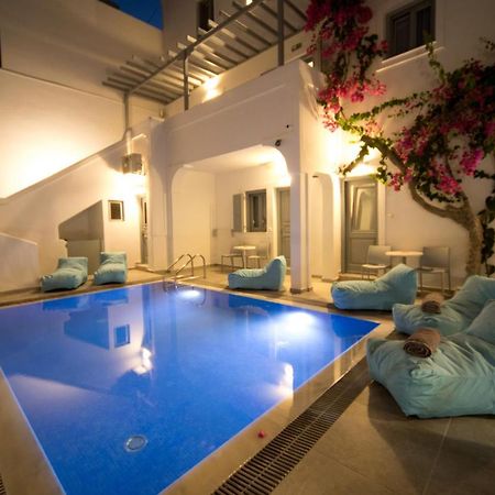 Markakis Studios Fira Town Exterior photo