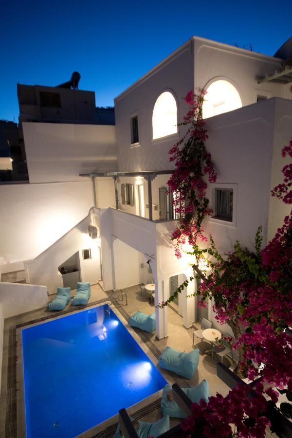 Markakis Studios Fira Town Exterior photo